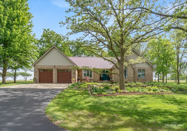 Homes for sale in Newark, IL | 14050 Townhouse Rd, Newark, IL 60541 | MLS# 12636815