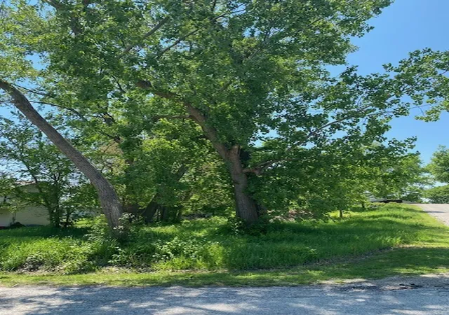 3rd image of 1023 Hooks Ln, Mc Henry, IL 60050 | MLS# 12636862