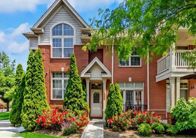 Townhouse for sale at 404 Callie Ct #1A, Morton Grove, IL 60053 | MLS# 12637001