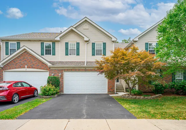 41st image of 33 Stonegate Ln, Streamwood, IL 60107 | MLS# 12637193