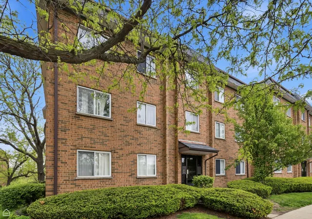 Homes for sale in Schaumburg, IL | 916 Casey Ct #30-06, Schaumburg, IL 60173 | MLS# 12637462