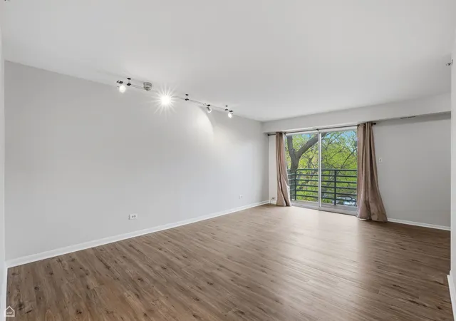 Homes for sale in Schaumburg, IL | 916 Casey Ct #30-06, Schaumburg, IL 60173 | MLS# 12637462