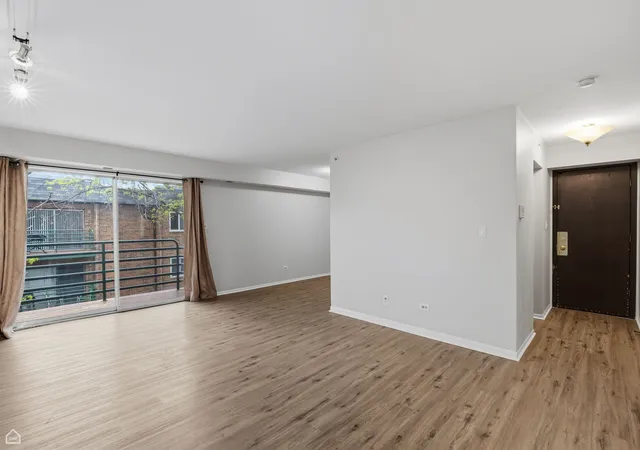 Homes for sale in Schaumburg, IL | 916 Casey Ct #30-06, Schaumburg, IL 60173 | MLS# 12637462