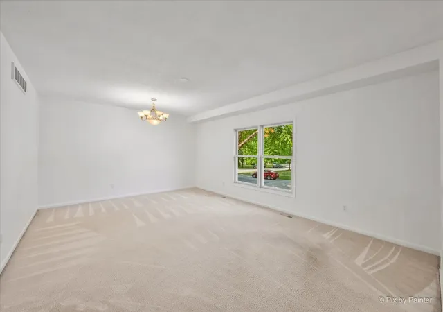 4th image of 960 Independence Ave, Saint Charles, IL 60174 | MLS# 12637657