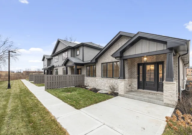 Homes for sale in Mokena, IL | 11321 1st St, Mokena, IL 60448 | MLS# 12637672