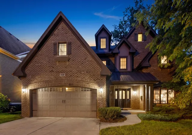 3rd image of 639 N Wright St, Naperville, IL 60563 | MLS# 12637883