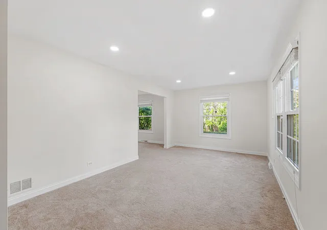 3rd image of 1115 Antique Ln, Northbrook, IL 60062 | MLS# 12637975