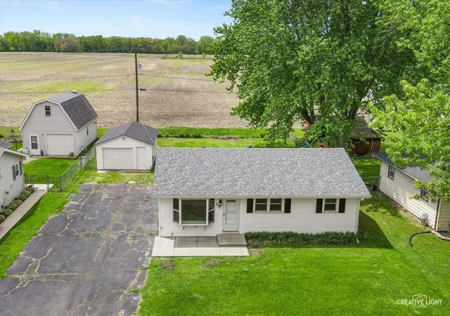 3rd image of 286 S Barbara Dr, Kankakee, IL 60901 | MLS# 12638171