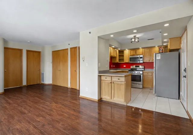 Homes for sale in Chicago Ridge, IL | 10710 Central Ave #3D, Chicago Ridge, IL 60415 | MLS# 12638410