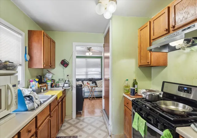 Homes for sale in Round Lake Park, IL | 403 Highmoor Dr, Round Lake Park, IL 60073 | MLS# 12638424