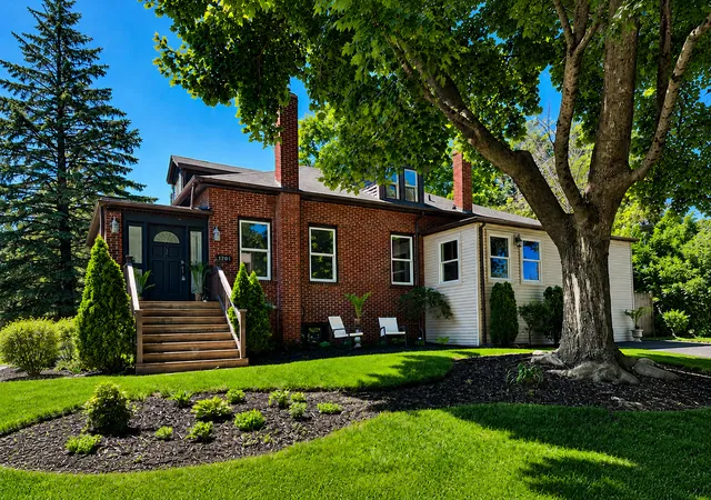 1st image of 1201 Middlebury Ln, Wilmette, IL 60091 | MLS# 12638619