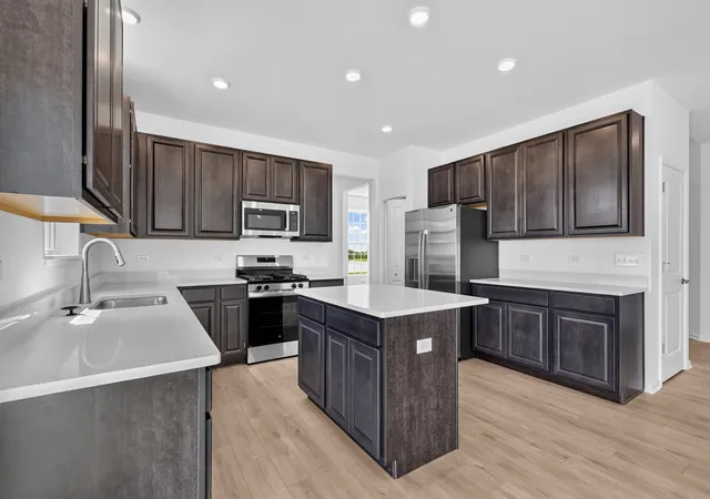 Photo 4 of Single family home for sale at 176 Blazing Star Trl, Oswego, IL 60543 | MLS# 12638677 | Listing updated on 2026-10-06