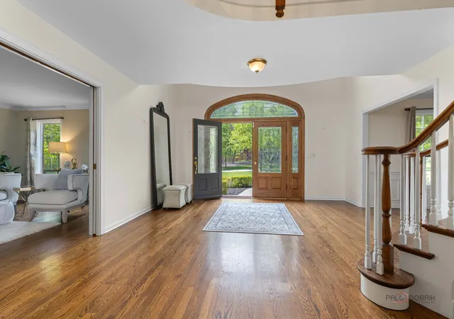 Homes for sale in Lake Forest, IL | 1541 Heritage Ct, Lake Forest, IL 60045 | MLS# 12638682