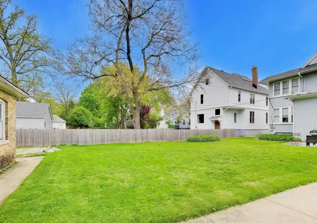 2nd image of 1458 Lake Ave, Wilmette, IL 60091 | MLS# 12638786