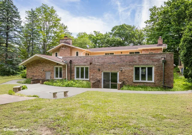 4th image of 188 N Bloomingdale Rd, Bloomingdale, IL 60108 | MLS# 12639042