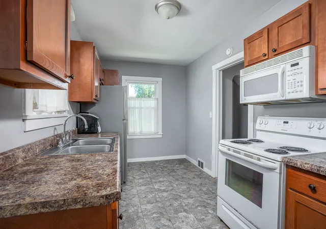 Photo 3 of Sale Pending at 2326 18th Ave A, Moline, IL 61265 | MLS# 12639208 | Listing updated on 2026-09-24