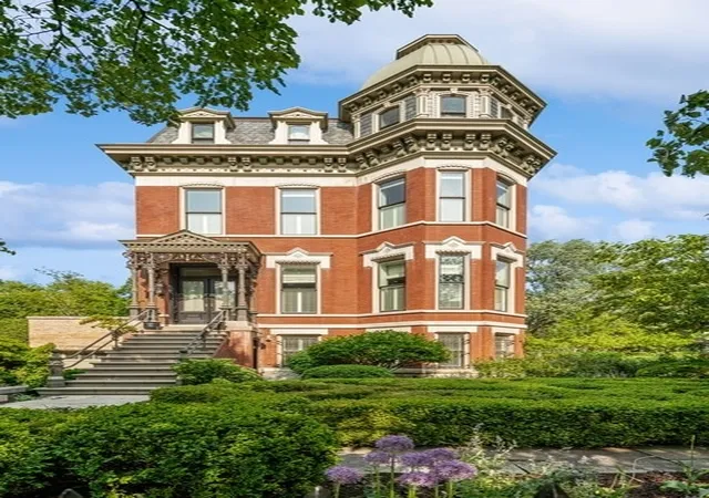 Homes for sale in Chicago, IL | 1407 N Hoyne Ave, Chicago, IL 60622 | MLS# 12639287