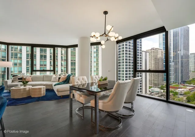 4th image of 211 N Harbor Dr #1801, Chicago, IL 60601 | MLS# 12639362