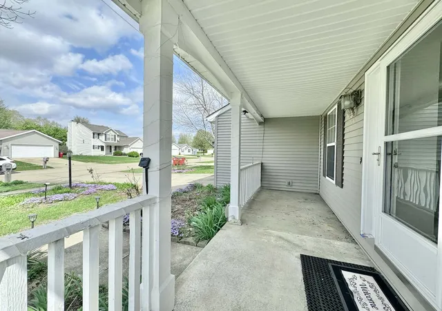 Photo 3 of Single family home for sale at 3207 Katie Lynn Dr, Champaign, IL 61822 | MLS# 12639529 | Listing updated on 2026-08-10