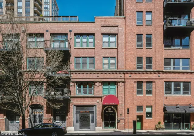 Homes for sale in Chicago, IL | 420 W Ontario St #308, Chicago, IL 60610 | MLS# 12639640