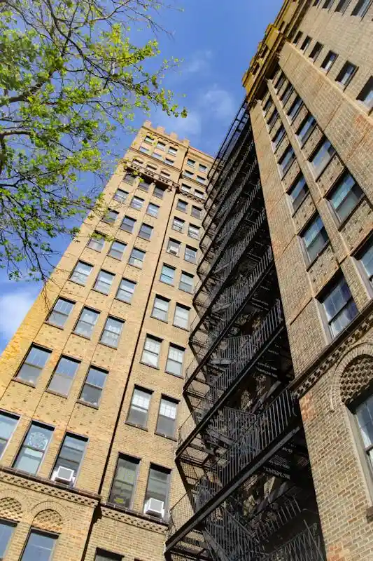Listing Photo 2 - Condo for sale in 7321 S S Shore Dr located at 7321 S S Shore Dr, Chicago, IL 60649 - Unit #7B