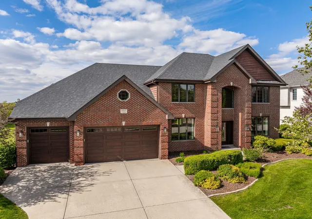 4th image of 1045 Hilltop Dr, Lemont, IL 60439 | MLS# 12639956