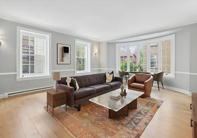 3rd image of 70 E Scott St #306, Chicago, IL 60610 | MLS# 12640071