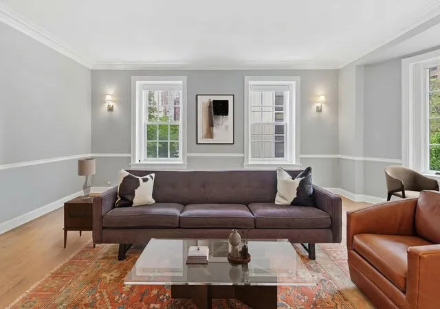 4th image of 70 E Scott St #306, Chicago, IL 60610 | MLS# 12640071