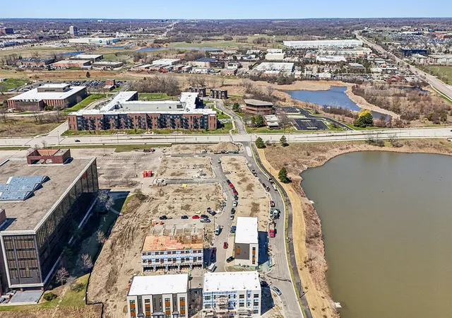 30th image of 2220 Lakeshore Dr, Barrington, IL 60010 | MLS# 12640126
