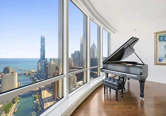 2nd image of 401 N Wabash Ave #44A, Chicago, IL 60611 | MLS# 12640133