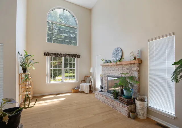 Photo 4 of Single family home for sale at 8566 Cedar St, Fox Lake, IL 60020 | MLS# 12640273 | Listing updated on 2026-08-27