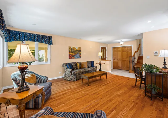 Homes for sale in Glenview, IL | 1016 Longmeadow Dr, Glenview, IL 60025 | MLS# 12640338
