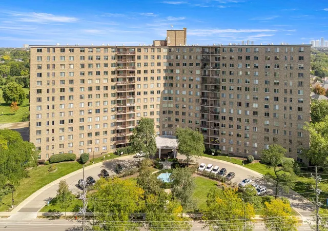 Photo 1 of Condo for sale at 6833 N Kedzie Ave #A1511, Chicago, IL 60645 | MLS# 12640740 | Listing updated on 2026-10-01
