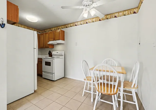 Photo 4 of Condo for sale at 1900 Light Rd #210, Oswego, IL 60543 | MLS# 12640778 | Listing updated on 2026-09-26