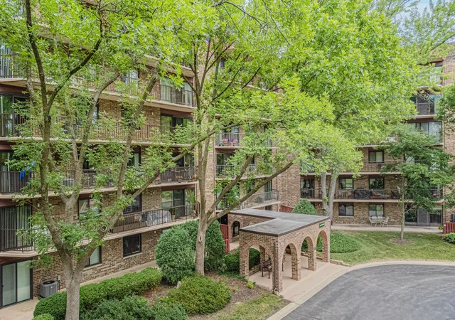 Photo 1 of Condo for sale at 35 S Baybrook Dr #610, Palatine, IL 60074 | MLS# 12640901 | Listing updated on 2026-08-25