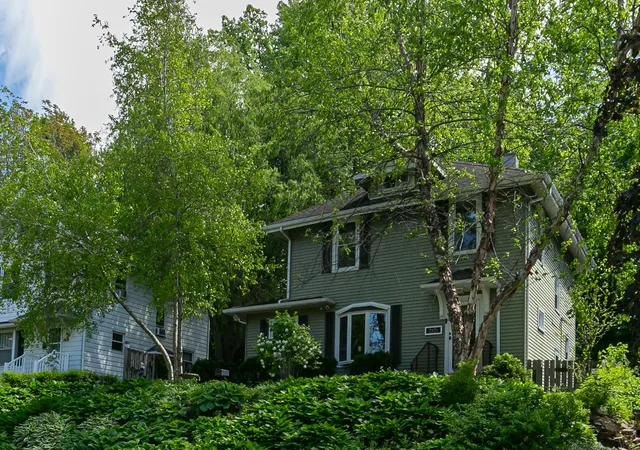 Homes for sale in Rock Island, IL | 2826 8 1/2 Ave, Rock Island, IL 61201 | MLS# 12640927