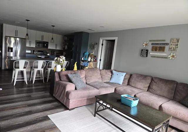 2nd image of 1501 Darien Lake Dr #208, Darien, IL 60561 | MLS# 12641119