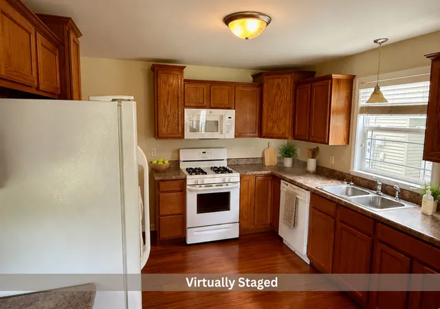 Homes for sale in Dixon, IL | 1705 W River St #B, Dixon, IL 61021 | MLS# 12641384