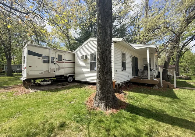 Homes for sale in Sublette, IL | 2 203 Woodhaven Lakes, Sublette, IL 61367 | MLS# 12641479