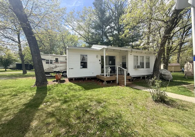 Homes for sale in Sublette, IL | 2 203 Woodhaven Lakes, Sublette, IL 61367 | MLS# 12641479