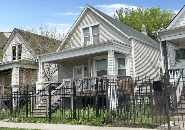 Homes for sale in Chicago, IL | 1508 W 72nd St, Chicago, IL 60636 | MLS# 12641754
