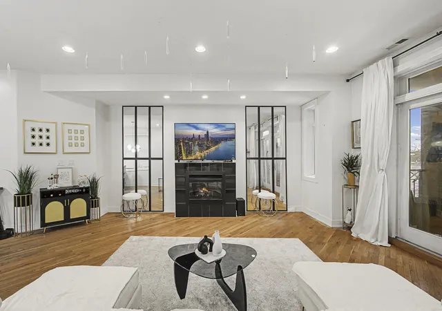 Homes for sale in Chicago, IL | 6531 S Kimbark Ave #3N, Chicago, IL 60637 | MLS# 12641850