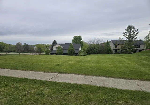 Photo 3 of Land for sale at 1 Springbrook Ln, Algonquin, IL 60102 | MLS# 12641927 | Listing updated on 2026-08-13