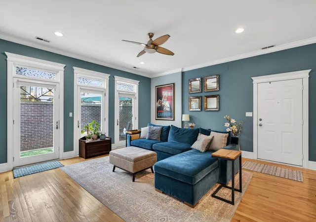 Homes for sale in Chicago, IL | 4341 N Mozart St #1, Chicago, IL 60618 | MLS# 12642063