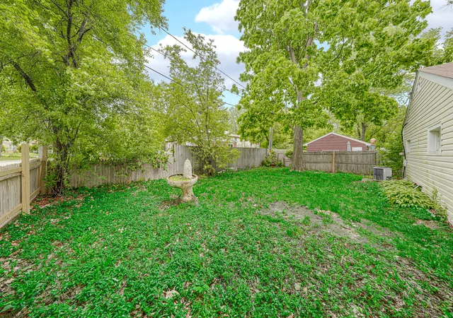 Homes for sale in Highland Park, IL | 1415 Deerfield Pl, Highland Park, IL 60035 | MLS# 12642107