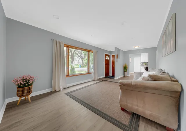 Homes for sale in Highland Park, IL | 1415 Deerfield Pl, Highland Park, IL 60035 | MLS# 12642107