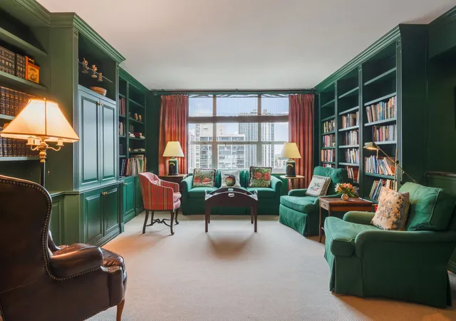 5th image of 1515 N Astor St #17BC, Chicago, IL 60610 | MLS# 12642412