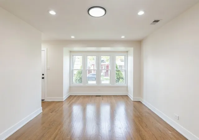 3rd image of 10429 S Indiana Ave, Chicago, IL 60628 | MLS# 12642435