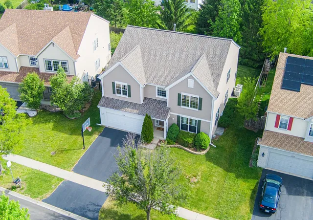 Homes for sale in Pingree Grove, IL | 746 Bluebell Ln, Pingree Grove, IL 60140 | MLS# 12642488
