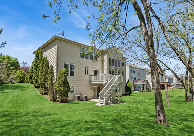 23rd image of 713 Blue Ridge Dr, Streamwood, IL 60107 | MLS# 12642502